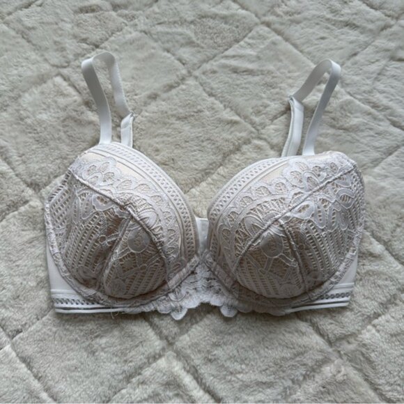 ASOS X Figleaves | Cream Harper Lace Plunge Bra | Size 32F - Picture 3 of 14